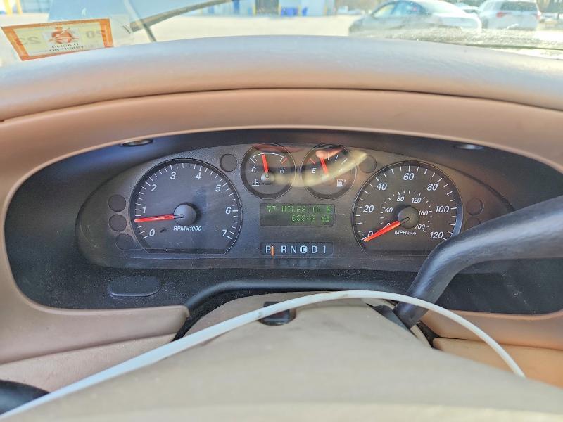 2005 Ford Taurus se