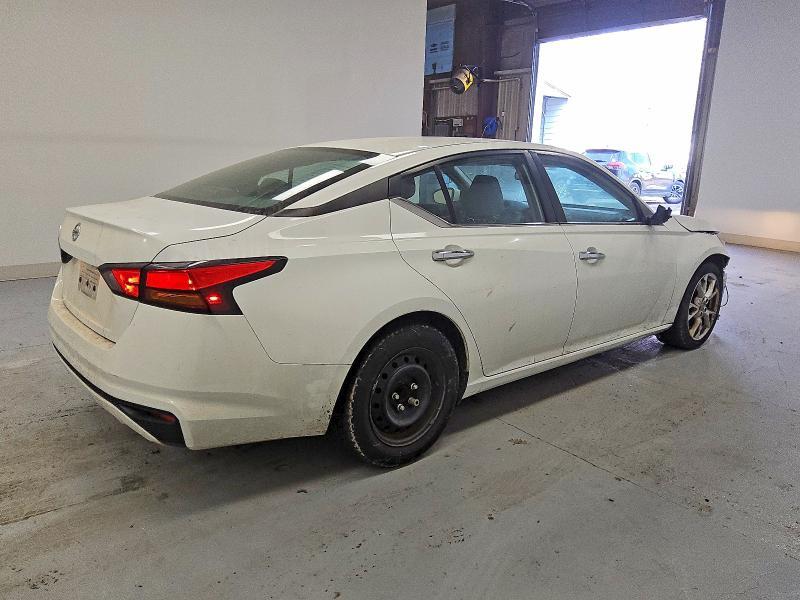 2022 Nissan Altima 2.5 s