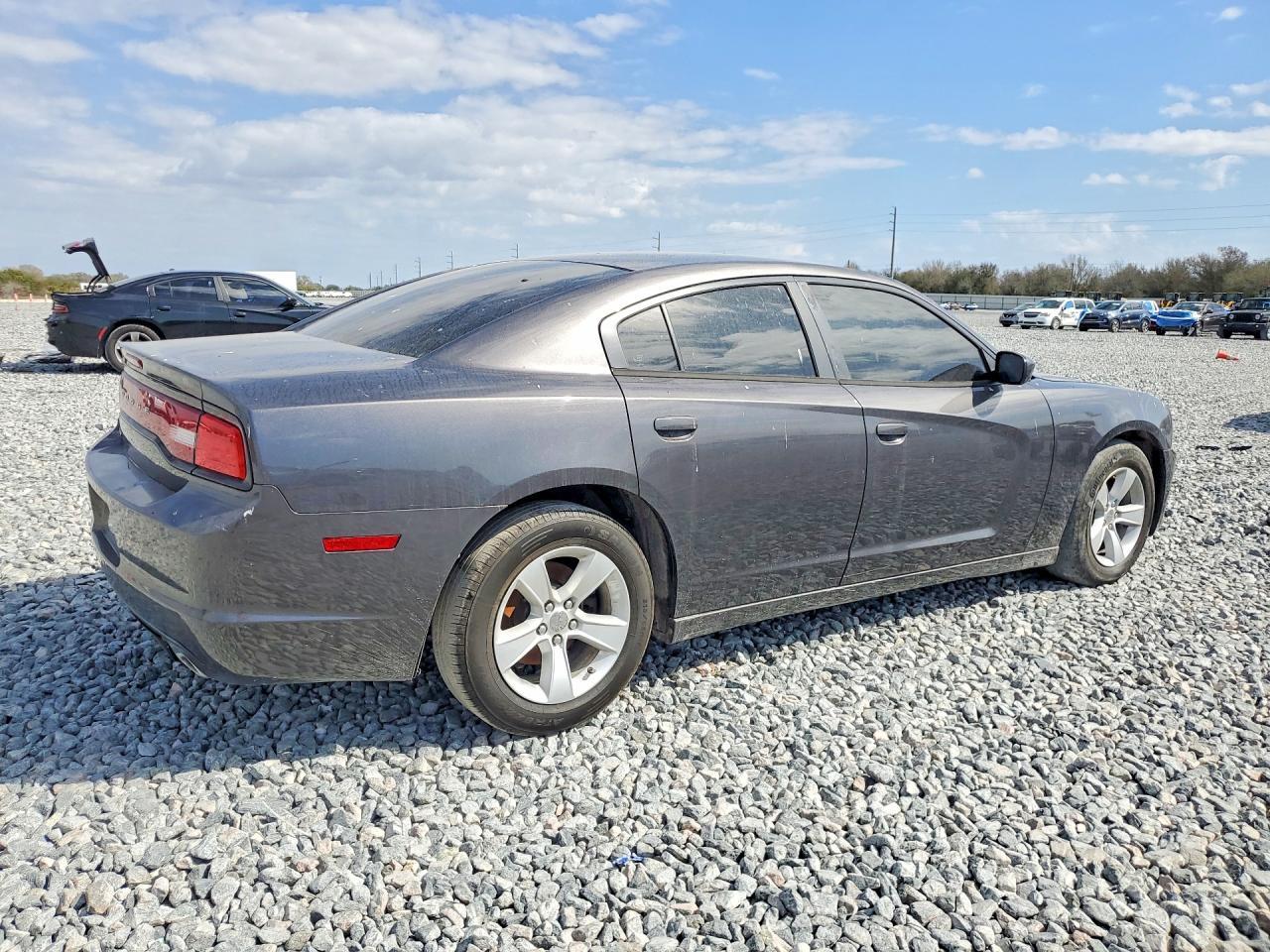 2014 Dodge Charger se