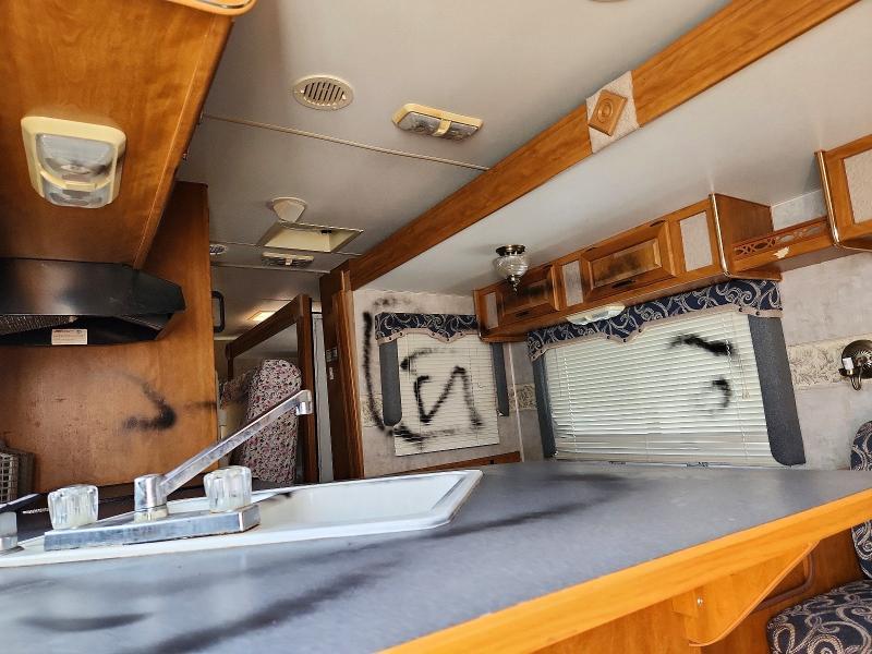 2006 Fleetwood Prowler Camper