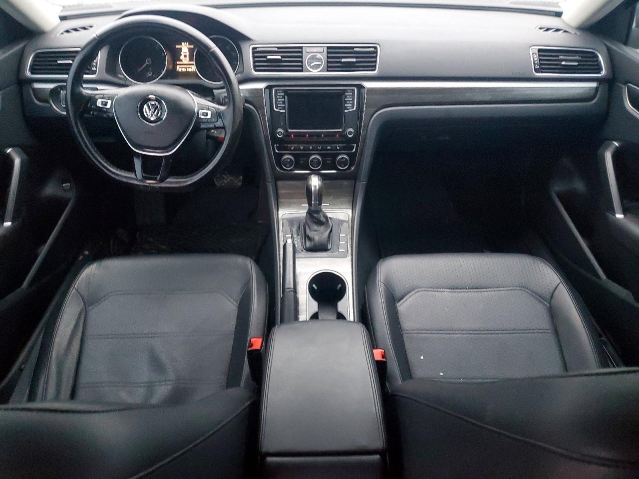 2016 Volkswagen Passat se