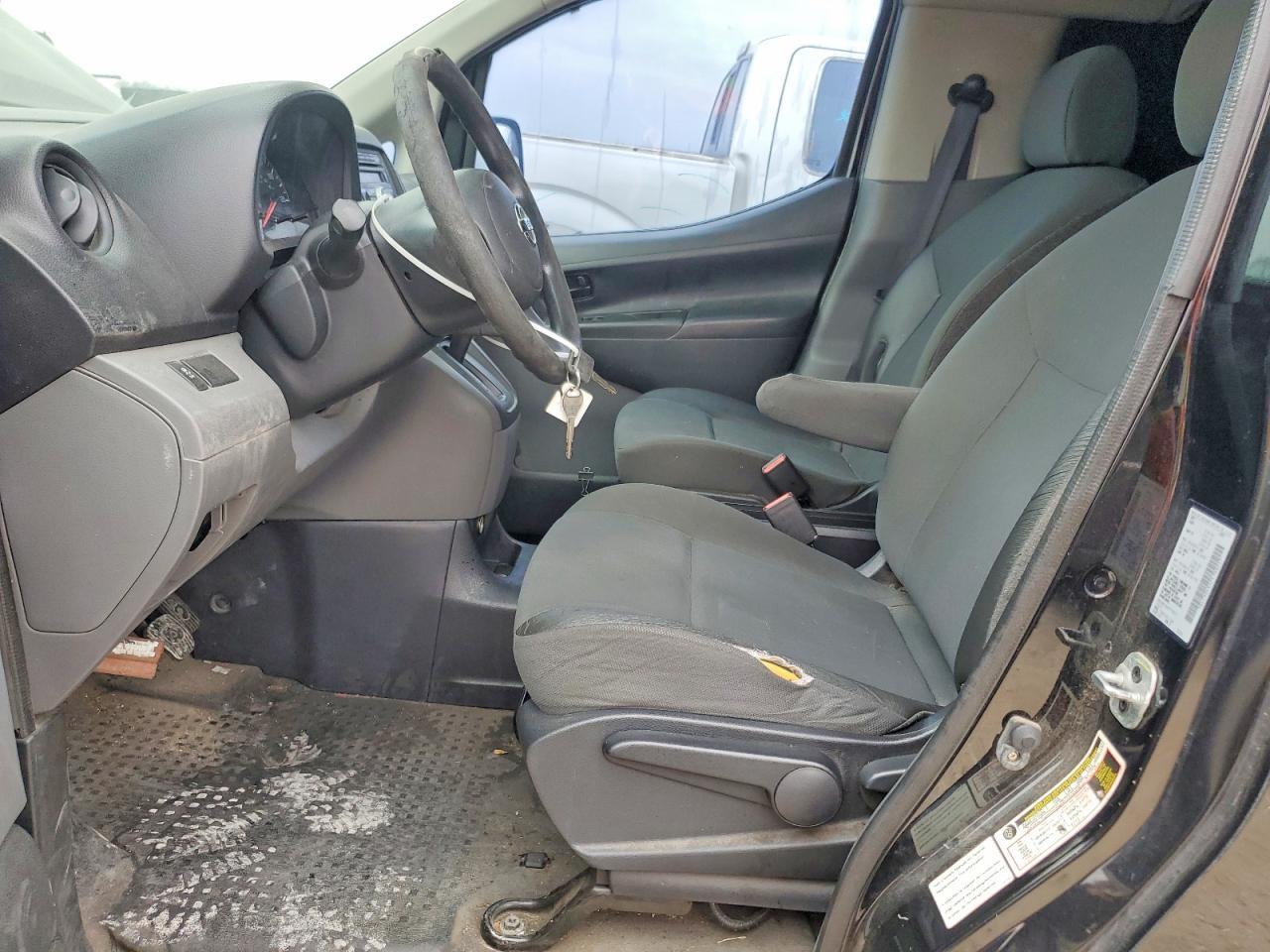 2015 Nissan NV200 S