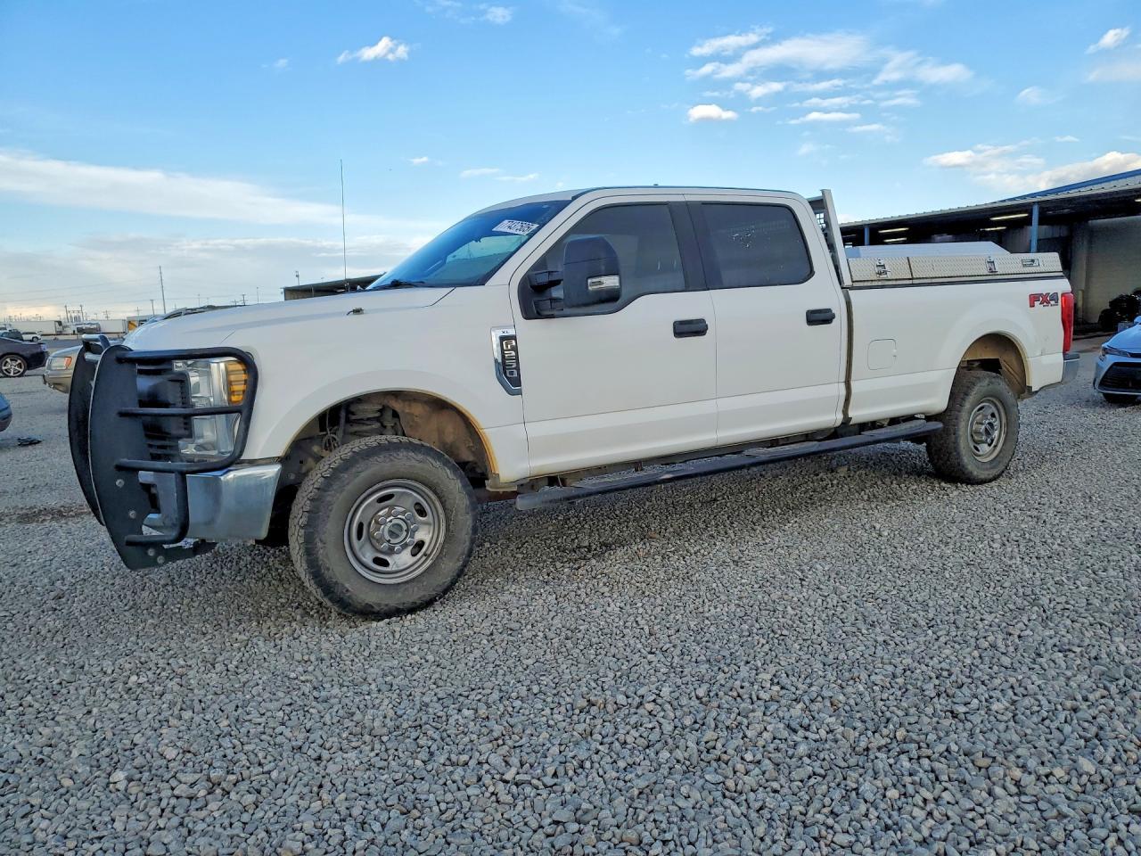 2019 Ford F250 XL 4WD V8 Crew Cab 6.2L