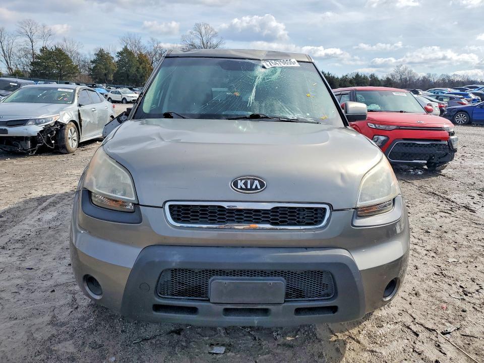 2011 KIA Soul +