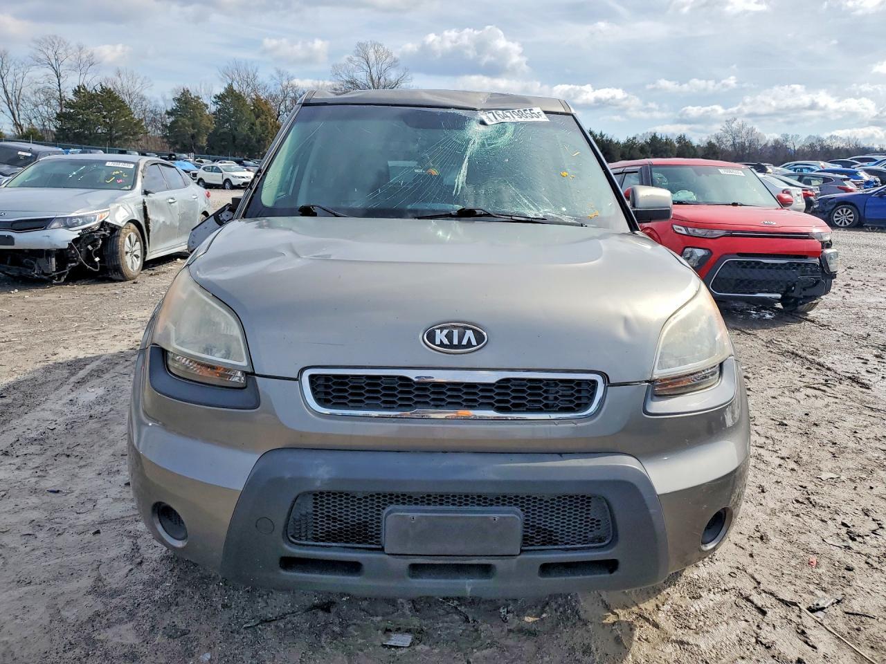 2011 KIA Soul +