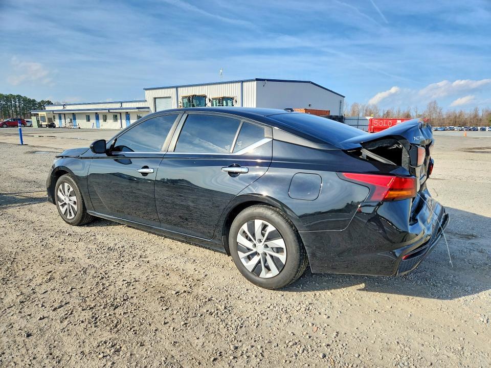 2019 Nissan Altima s