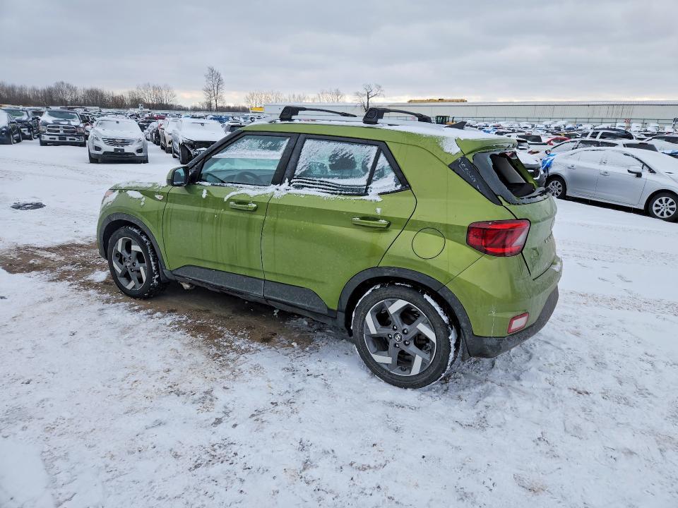 2022 Hyundai Venue sel