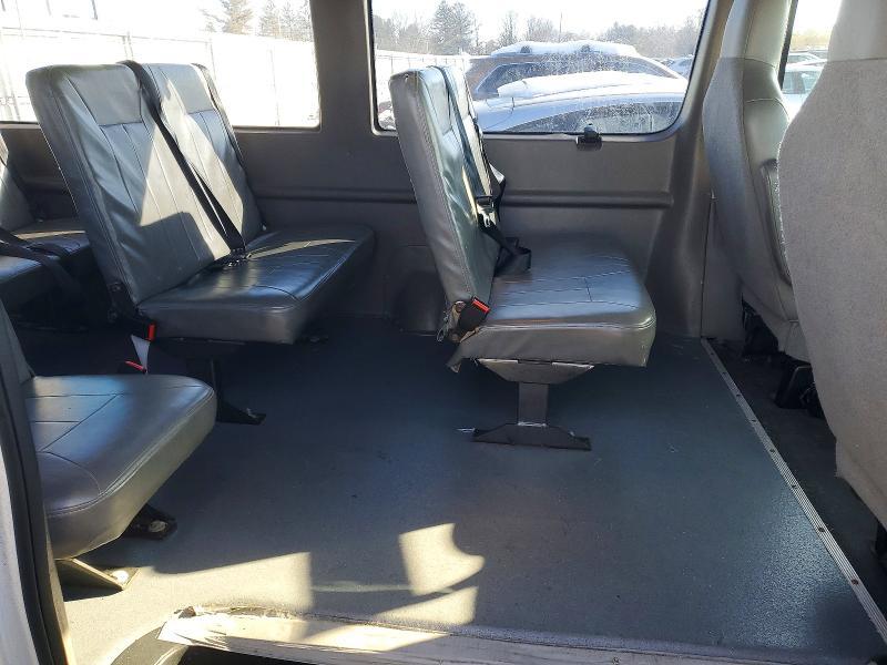 2012 Ford Econoline E250 van