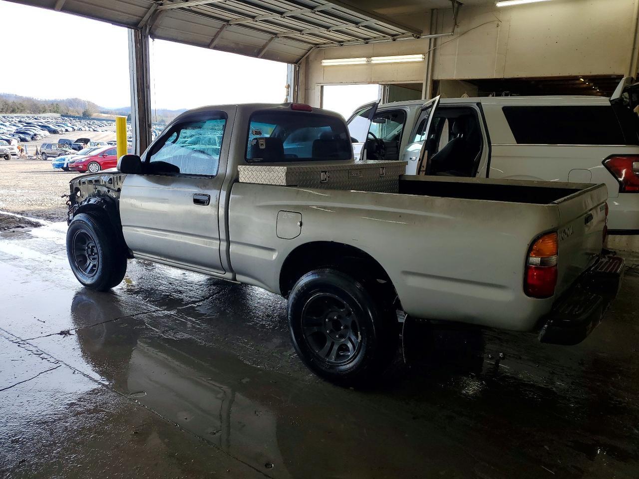 2004 Toyota Tacoma Base