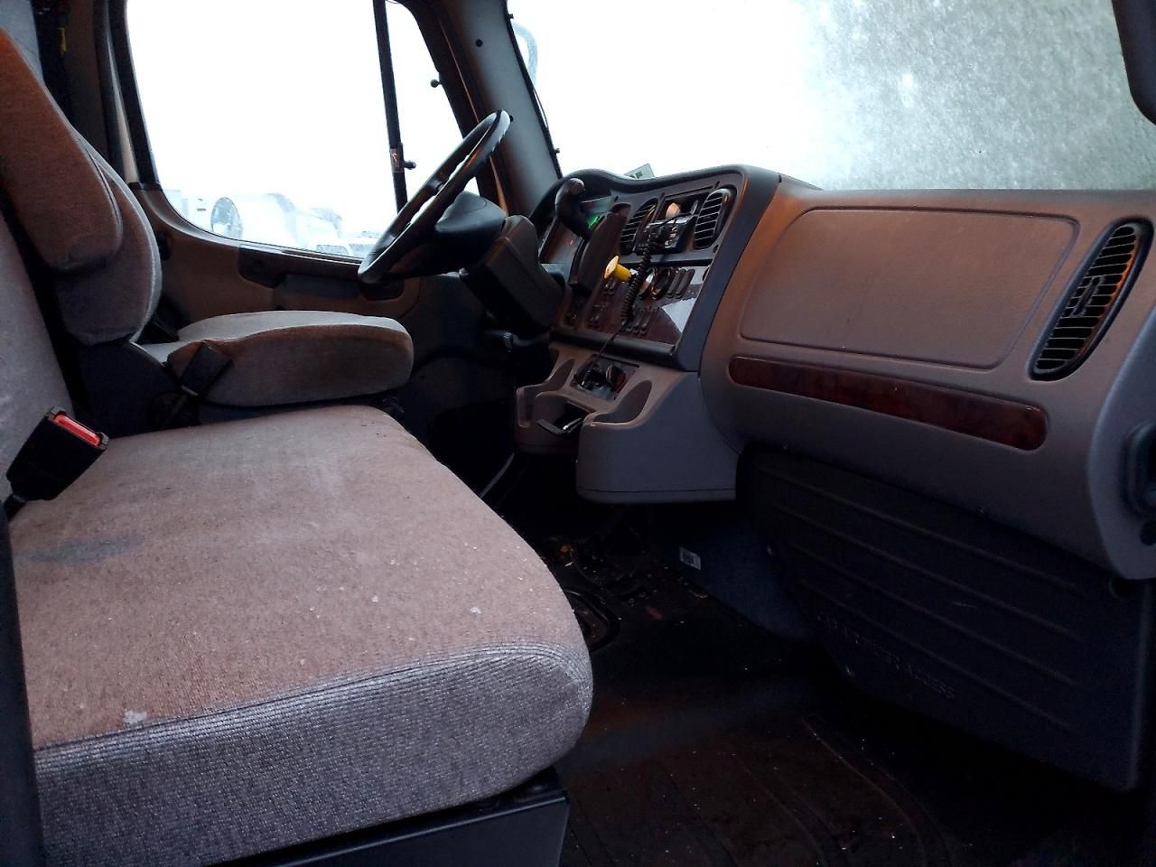 2020 Freightliner Business Class M2 Refrigerated BOX Truck