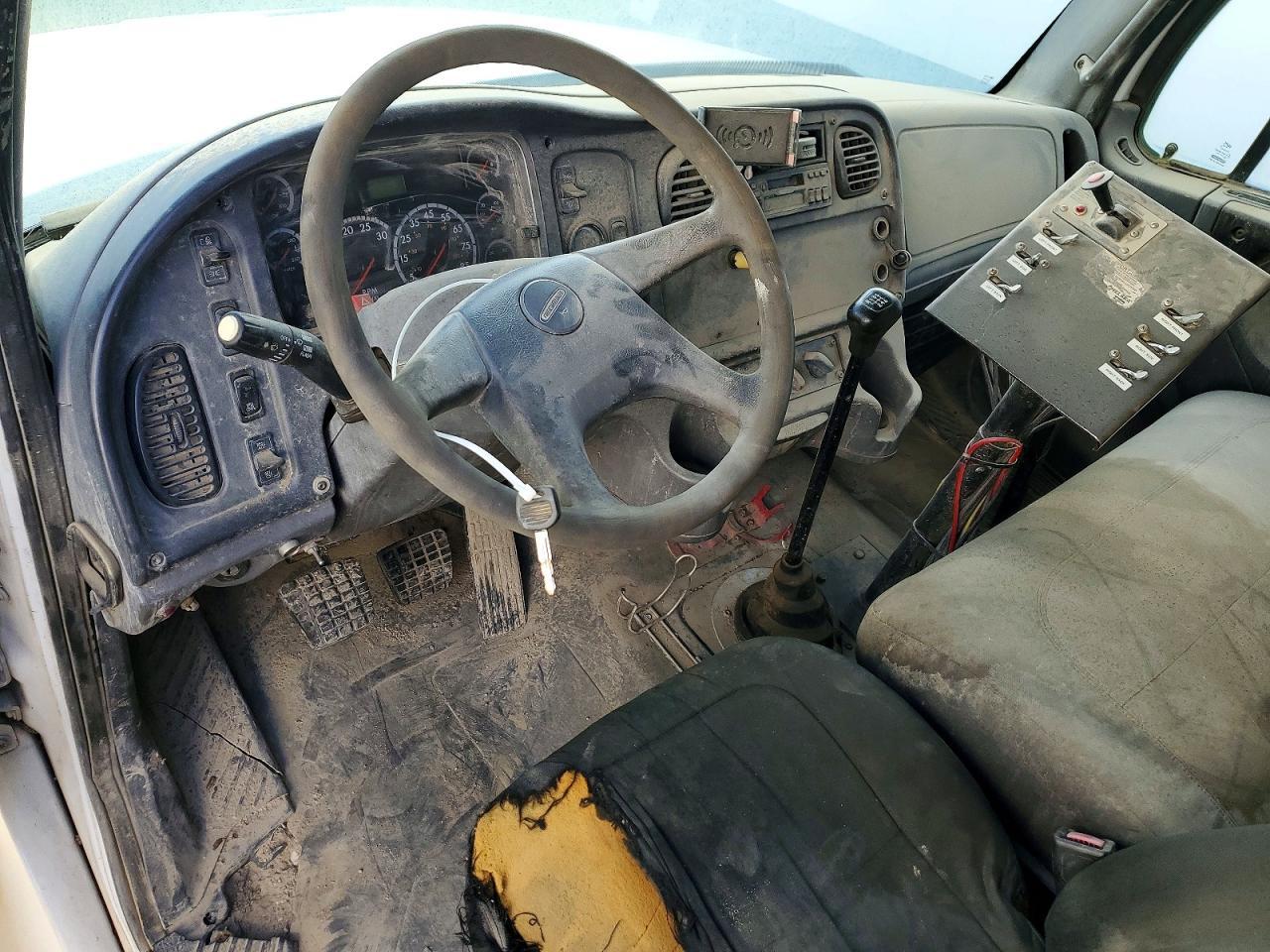 2004 Freightliner Business Class M2 Tank Truck