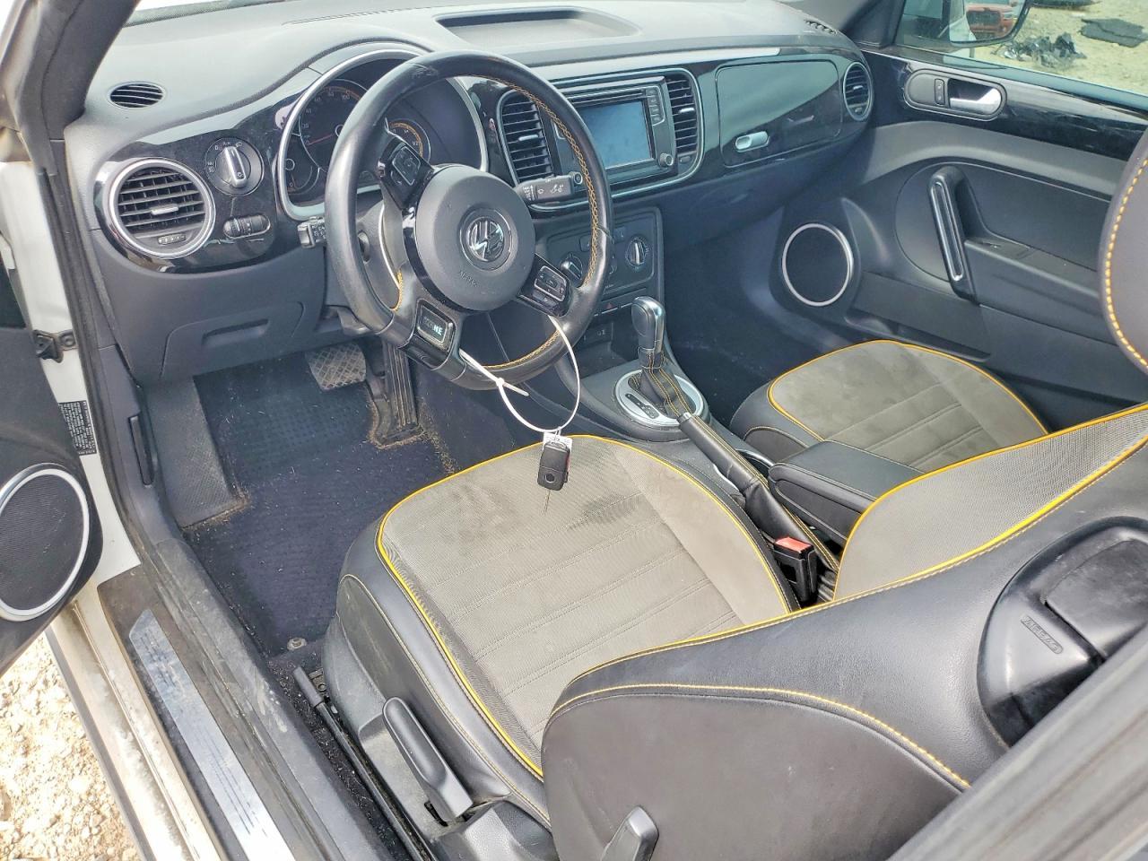 2016 Volkswagen Beetle Dune