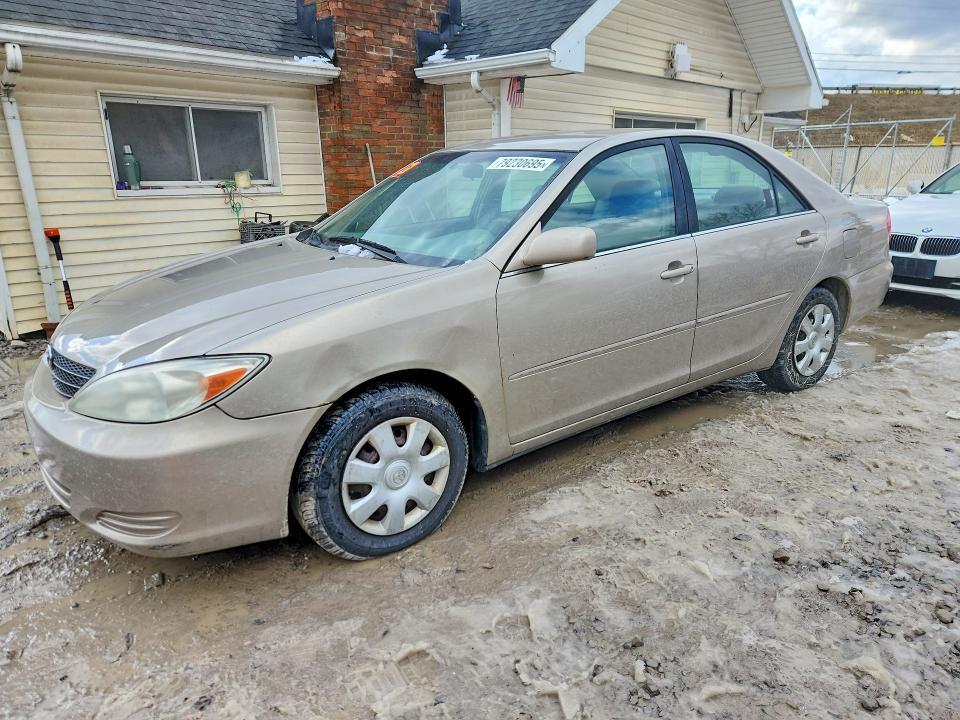 2003 Toyota Camry le