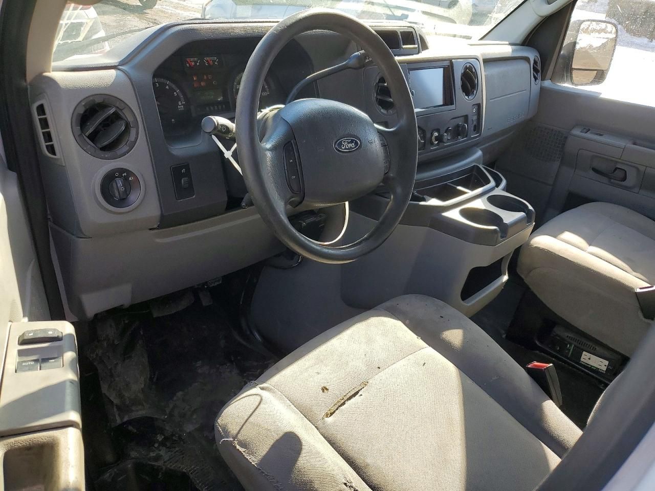 2012 Ford Econoline E250 van