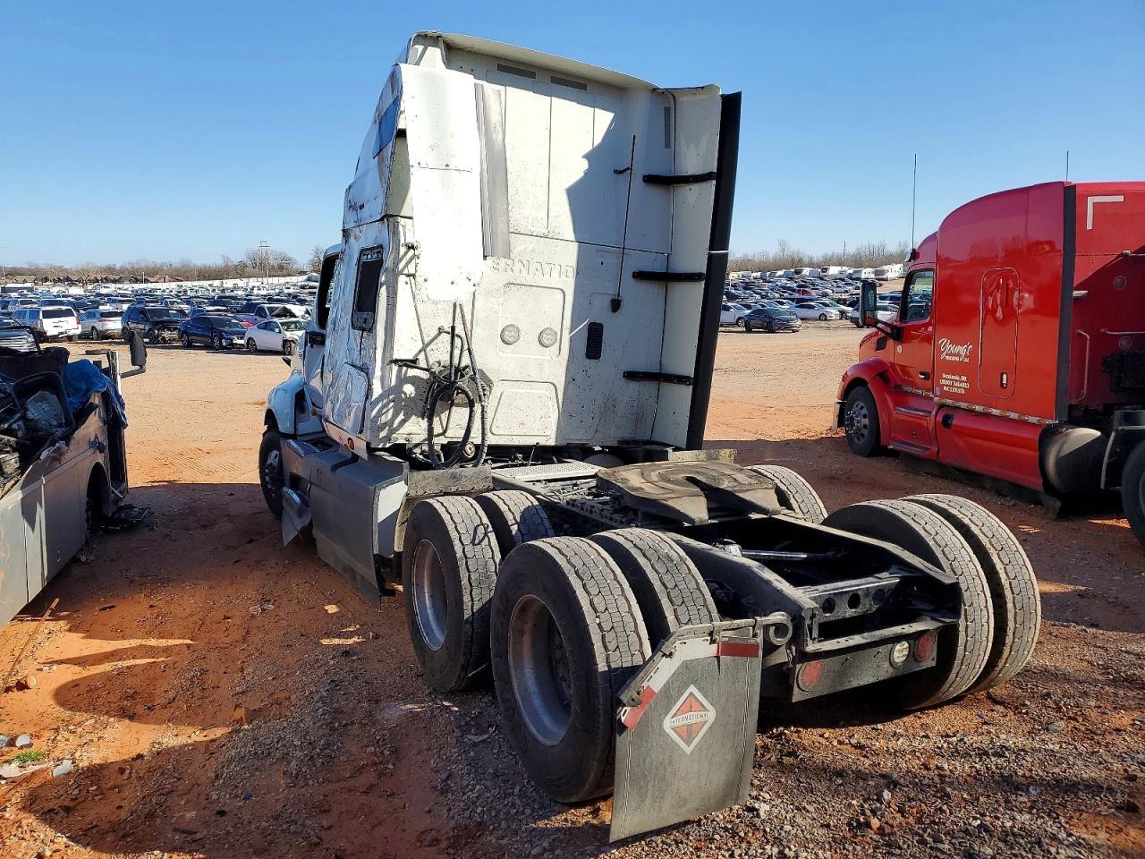 2022 International LT625 Semi Truck