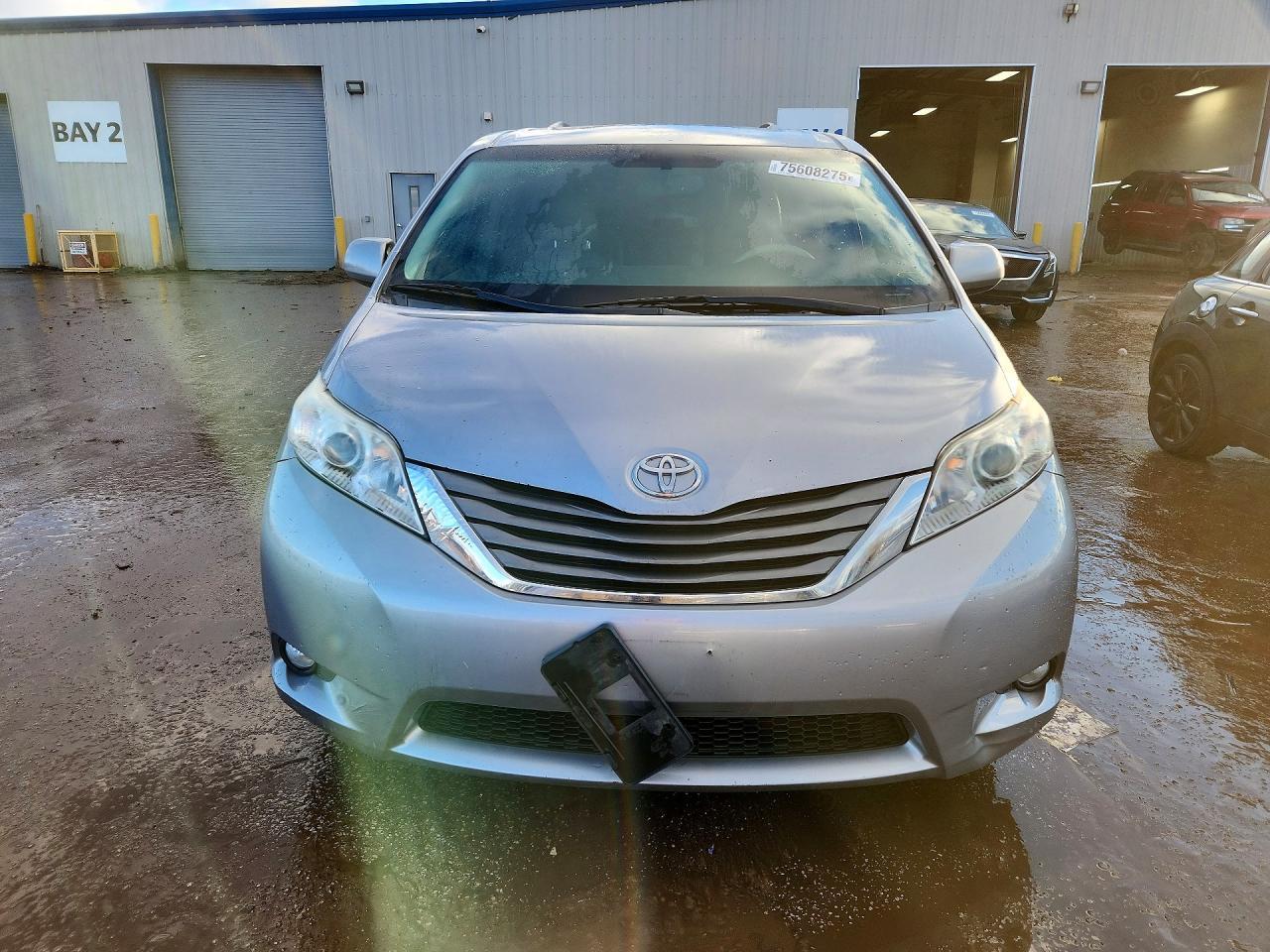 2011 Toyota Sienna xle