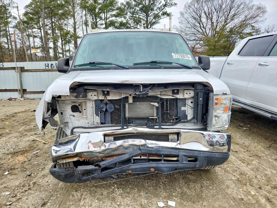 2013 Ford Econoline E250 van