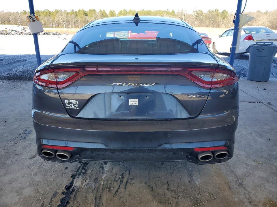2021 KIA Stinger