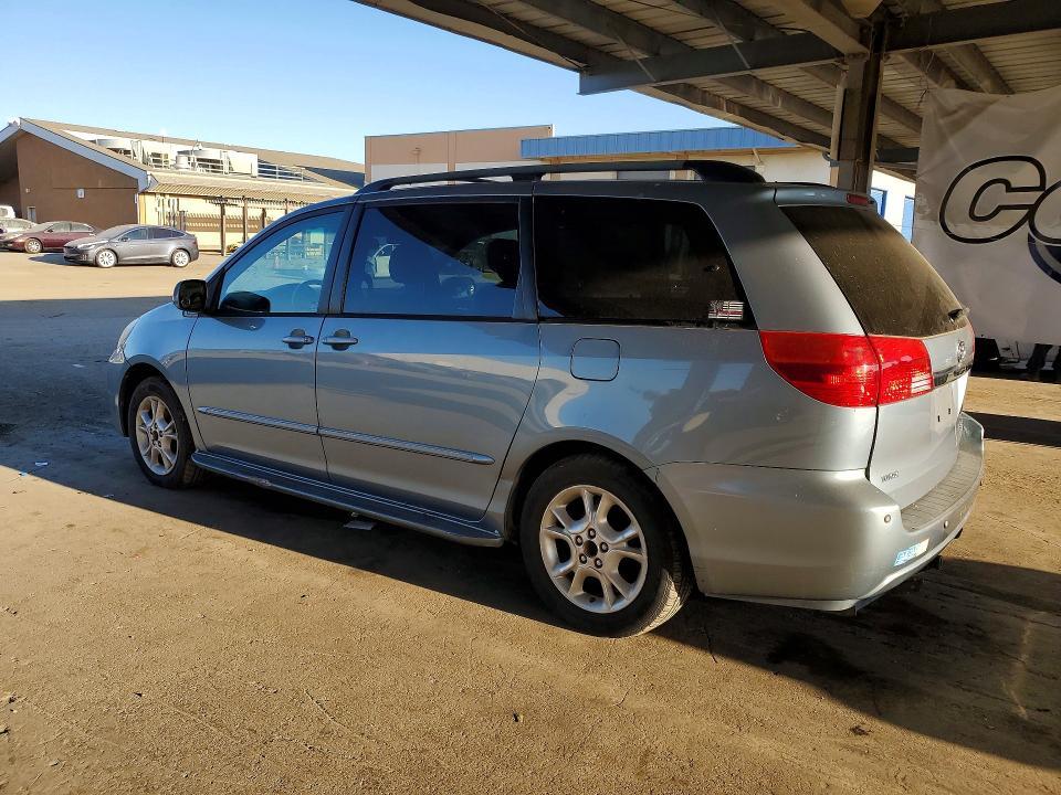 2004 Toyota Sienna xle Limited 7-passenger