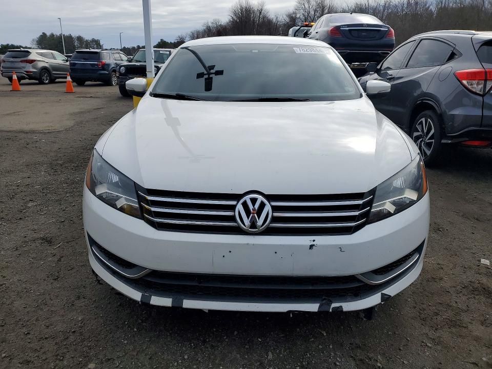 2013 Volkswagen Passat s