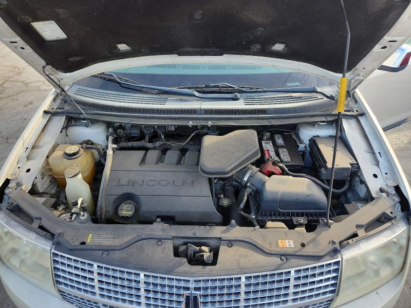 2008 Lincoln Townhouse MKX