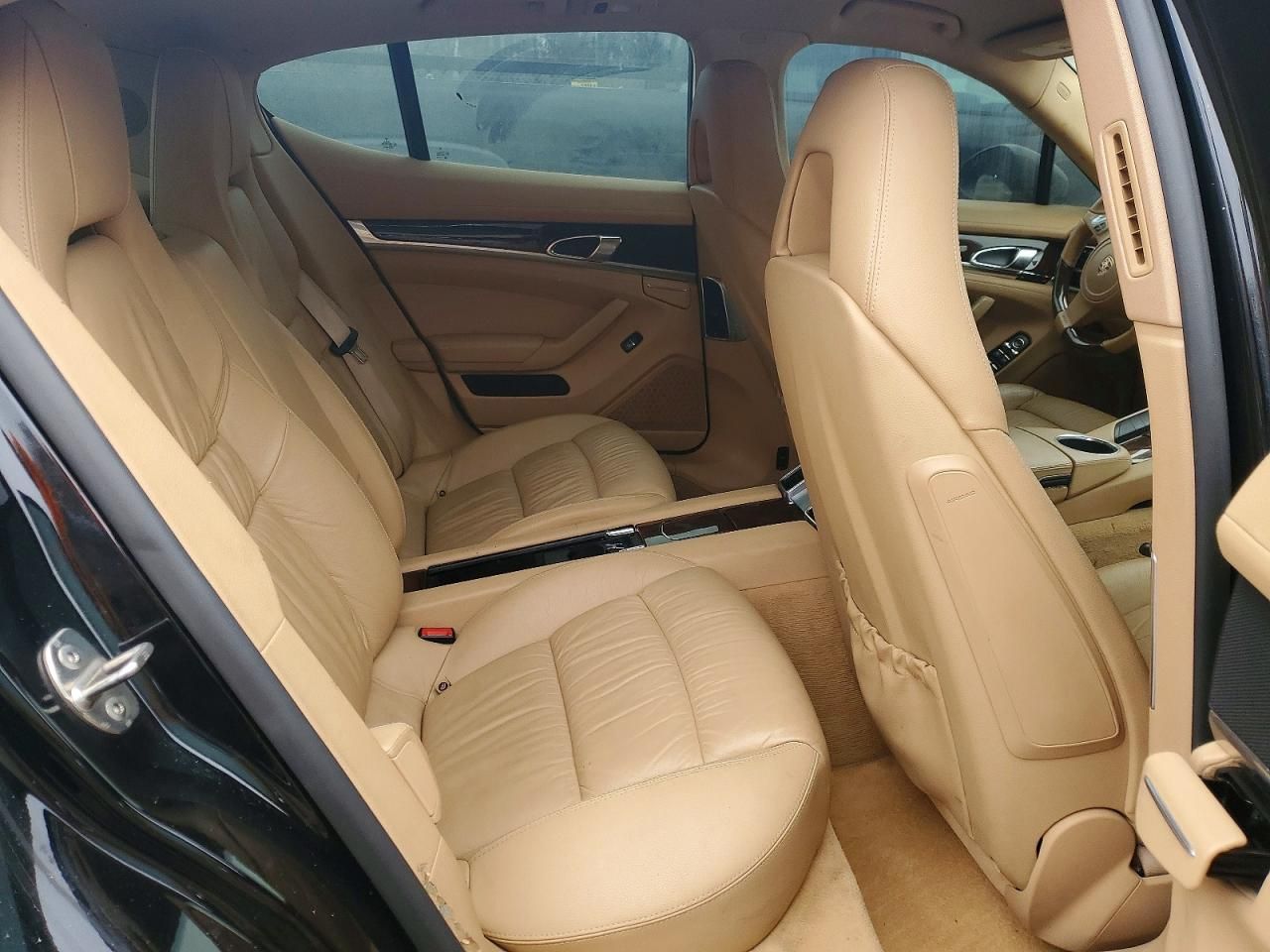 2011 Porsche Panamera 2