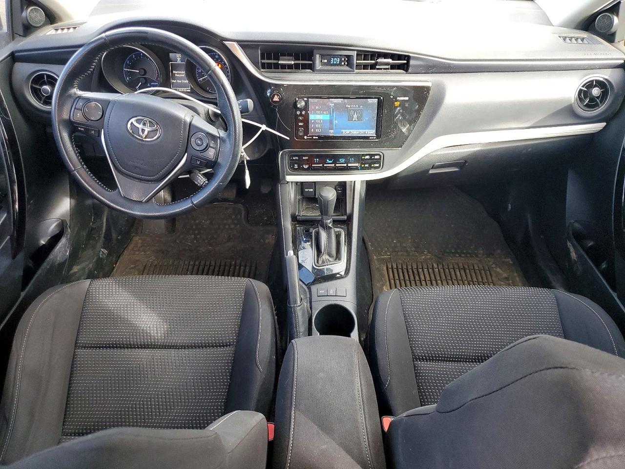 2017 Toyota Corolla im