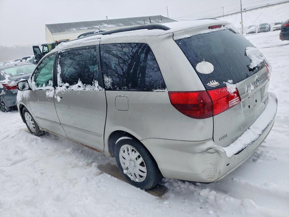2005 Toyota Sienna ce 7-passenger