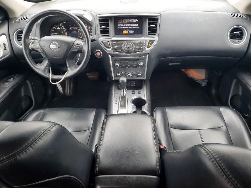 2020 Nissan Pathfinder sl