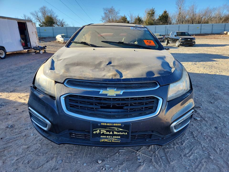 2015 Chev Cruze lt
