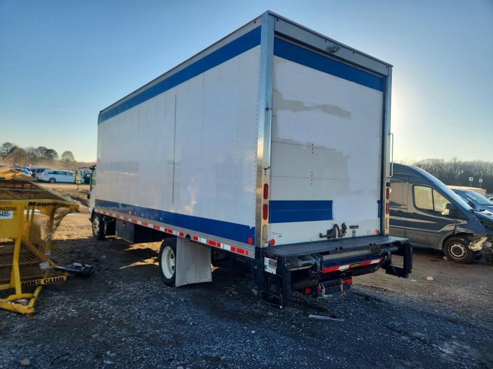 2017 Isuzu NRR
