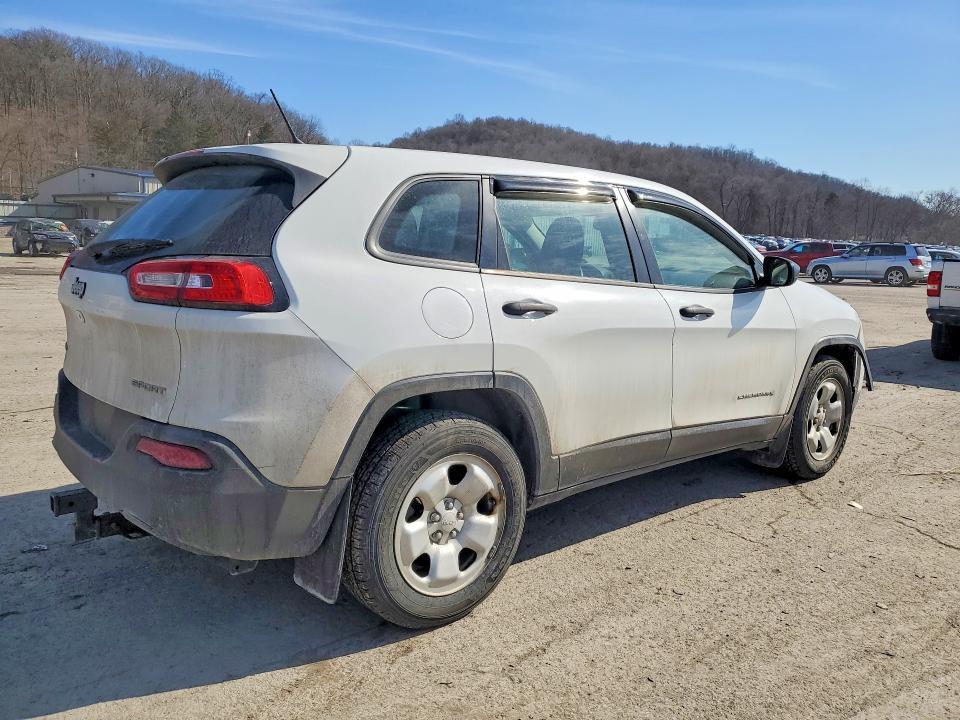2016 Jeep Cherokee Sport