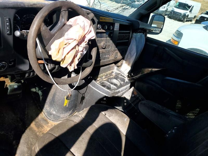 2016 Chevrolet Express G3500 LS