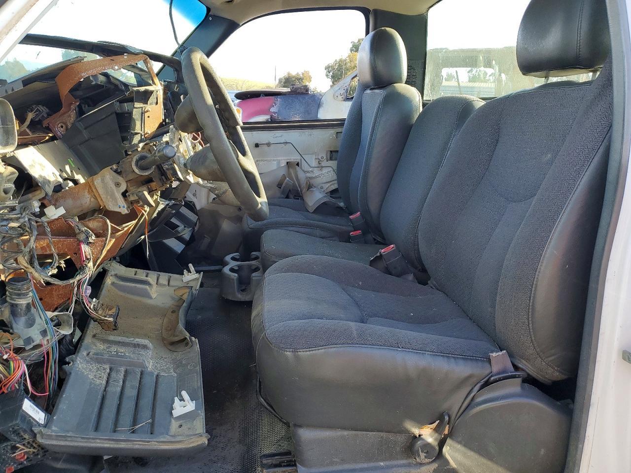 2005 GMC New Sierra C1500