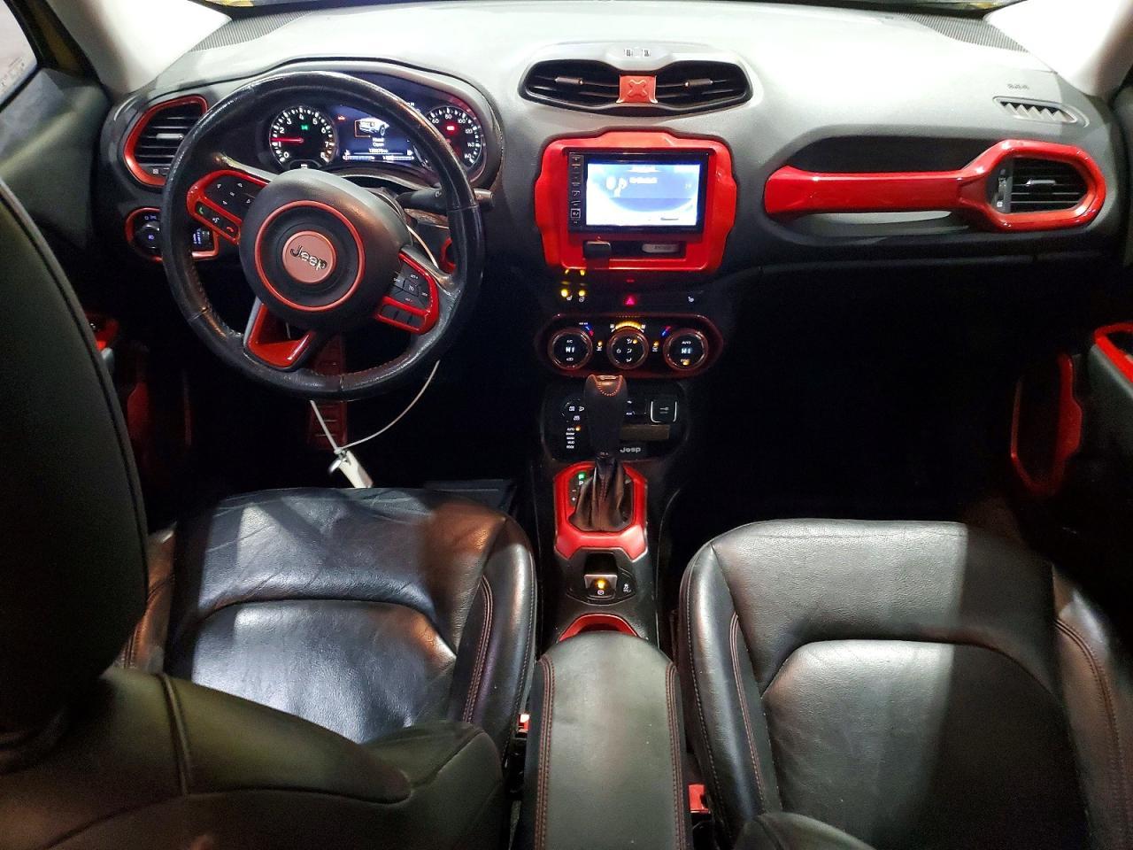 2016 Jeep Renegade Trailhawk