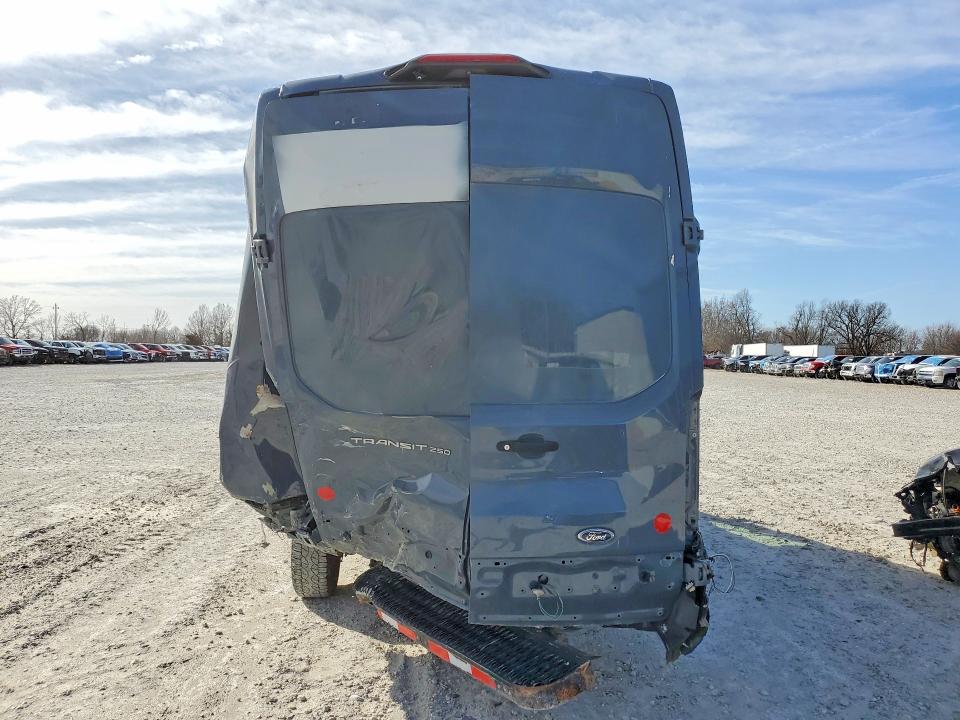2019 Ford Transit T-250
