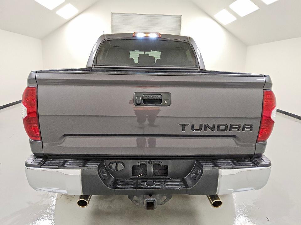 2016 Toyota Tundra SR5