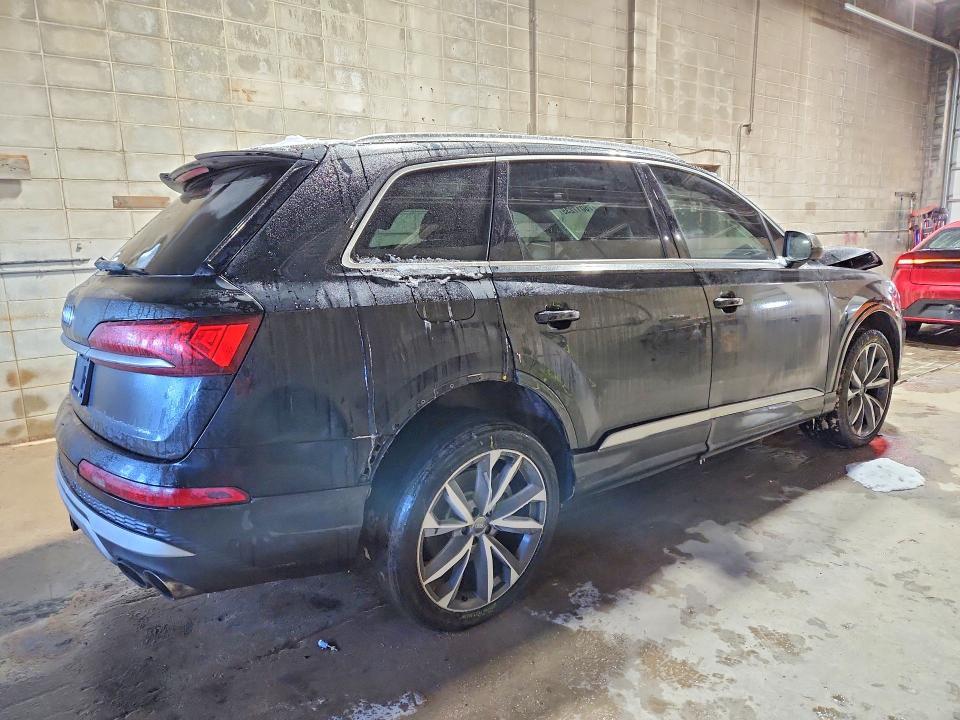 2020 Audi SQ7 Premium Plus