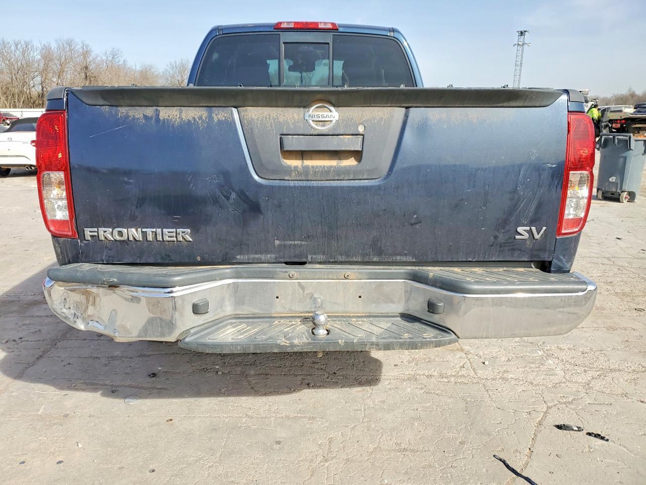 2015 Niss Frontier SV