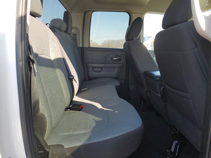 2024 Dodge Ram 1500 Classic slt