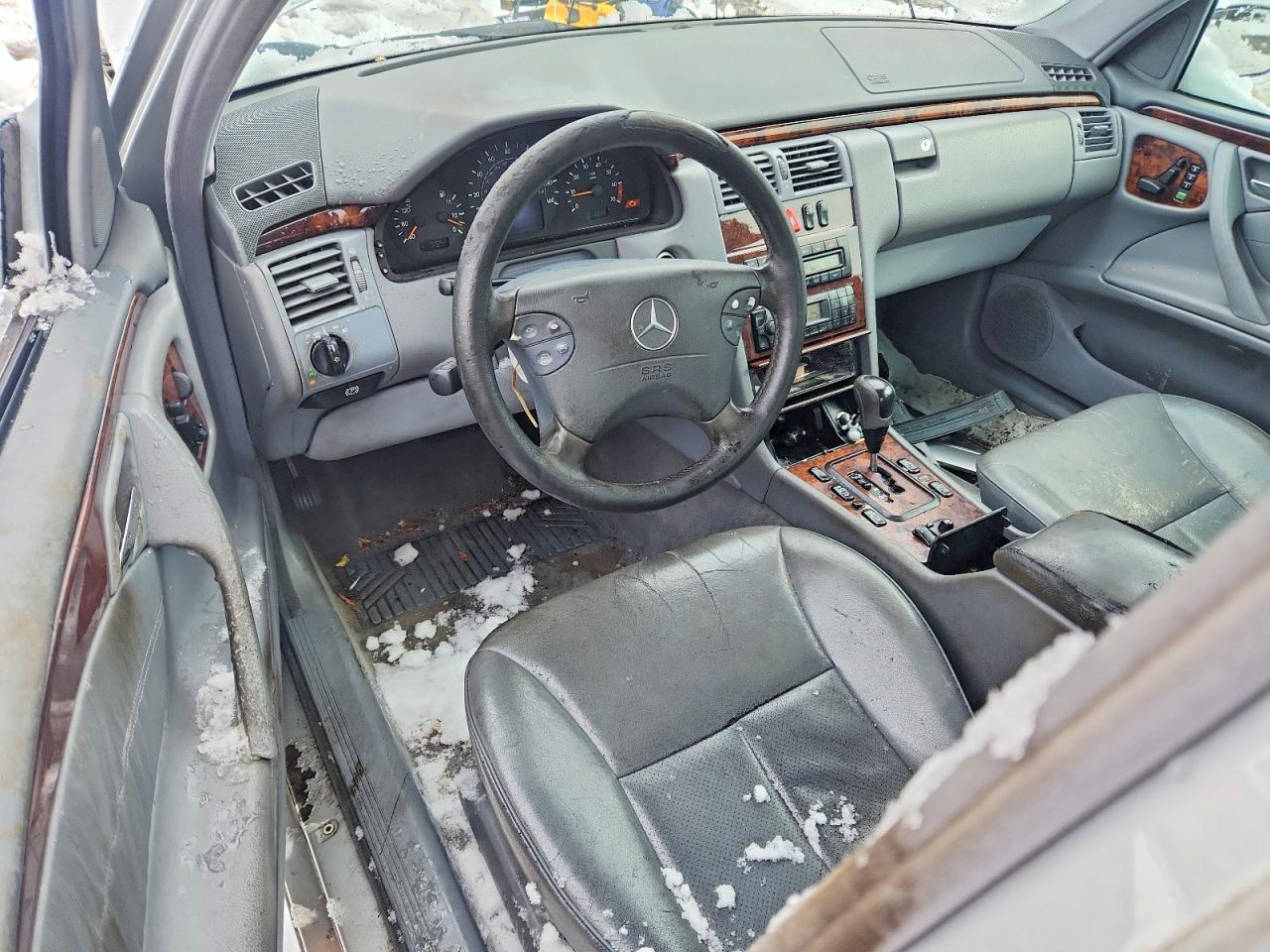 2002 Mercedes-Benz E 320