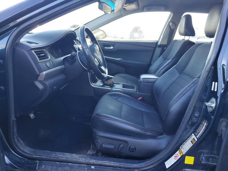 2016 Toyota Camry se