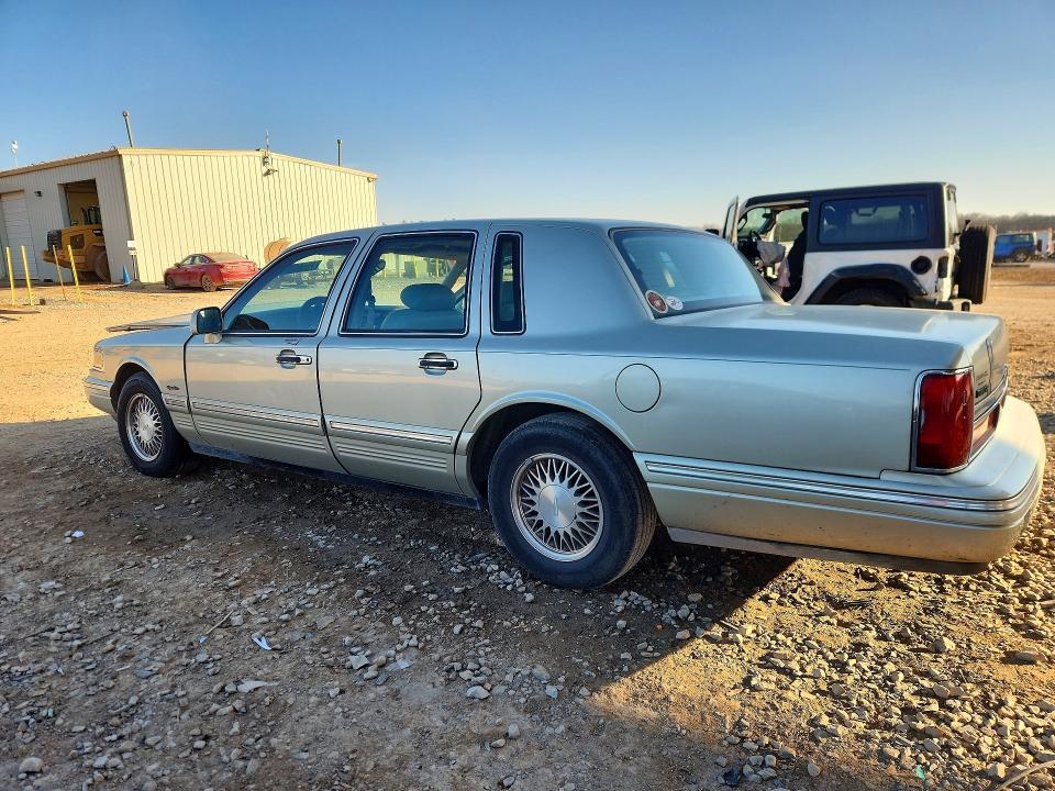 1997 Lincoln Town car Signature