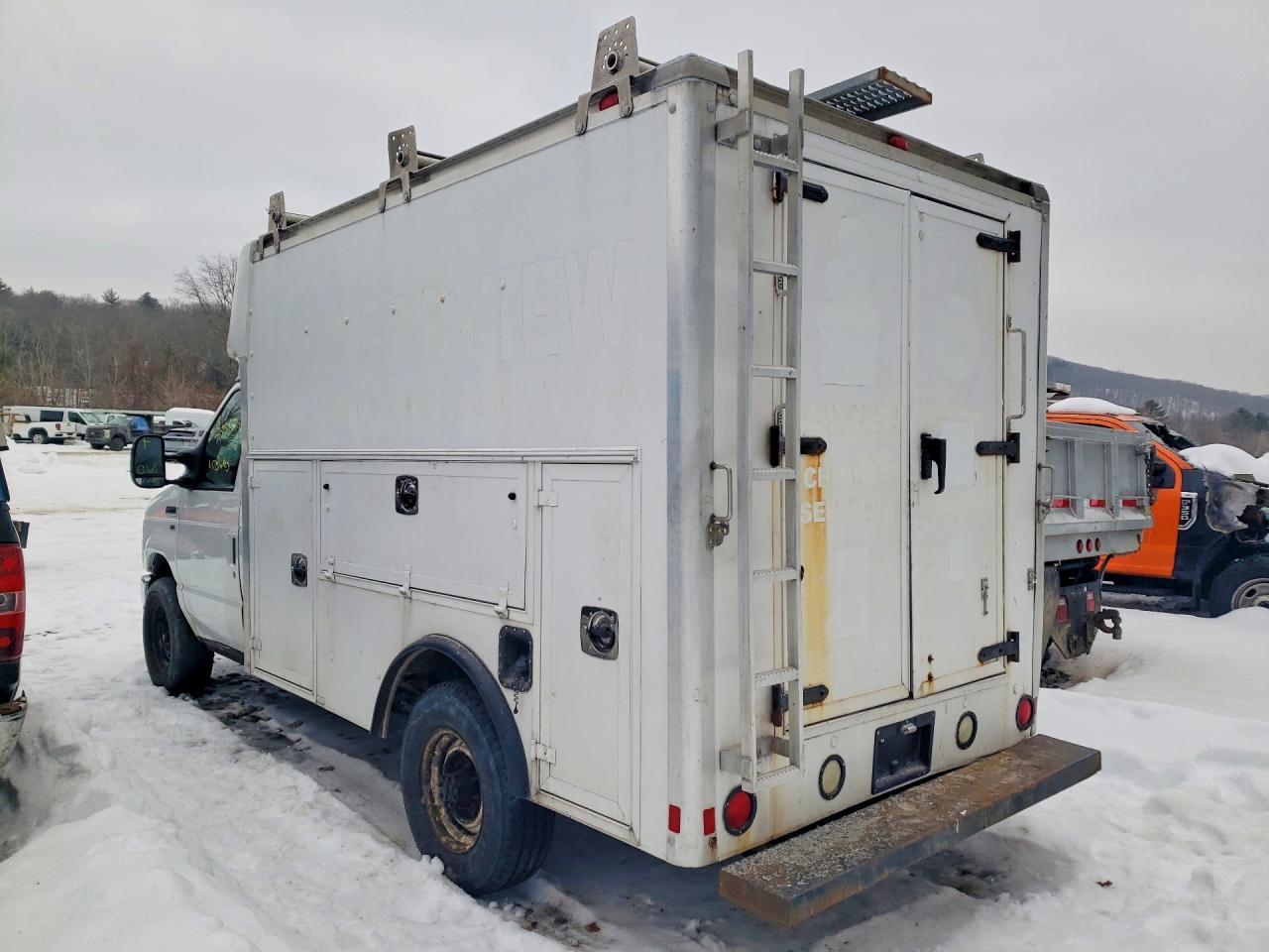 2009 Ford E350 Utility / Service Truck