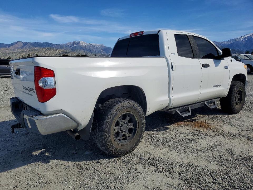 2015 Toyota Tundra SR5