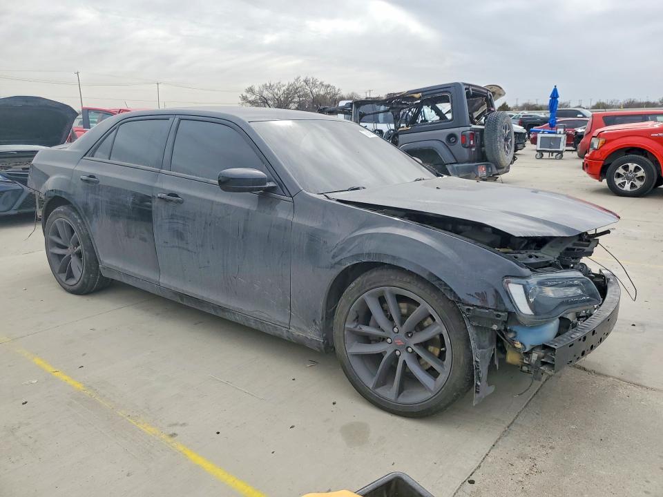 2014 Chrysler 300 s