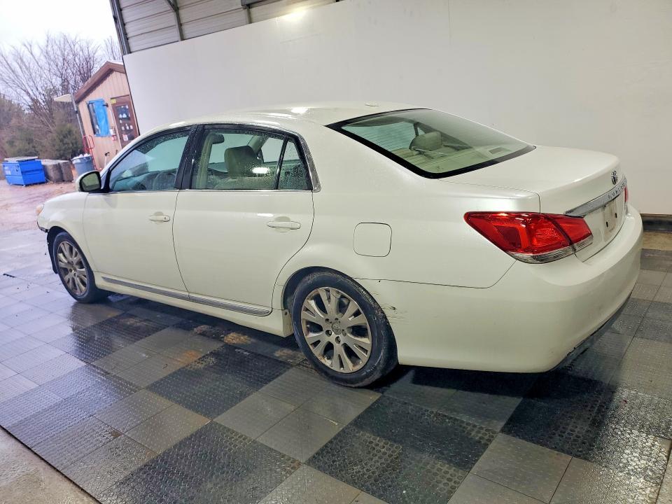 2011 Toyota Avalon Base