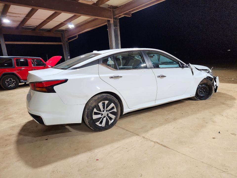 2019 Nissan Altima s