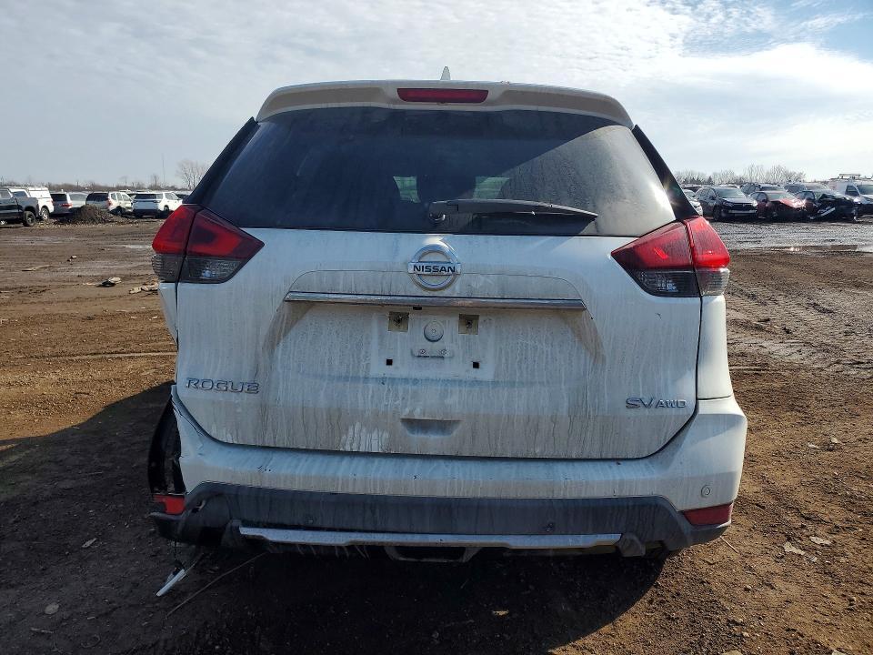 2020 Nissan Rogue sv