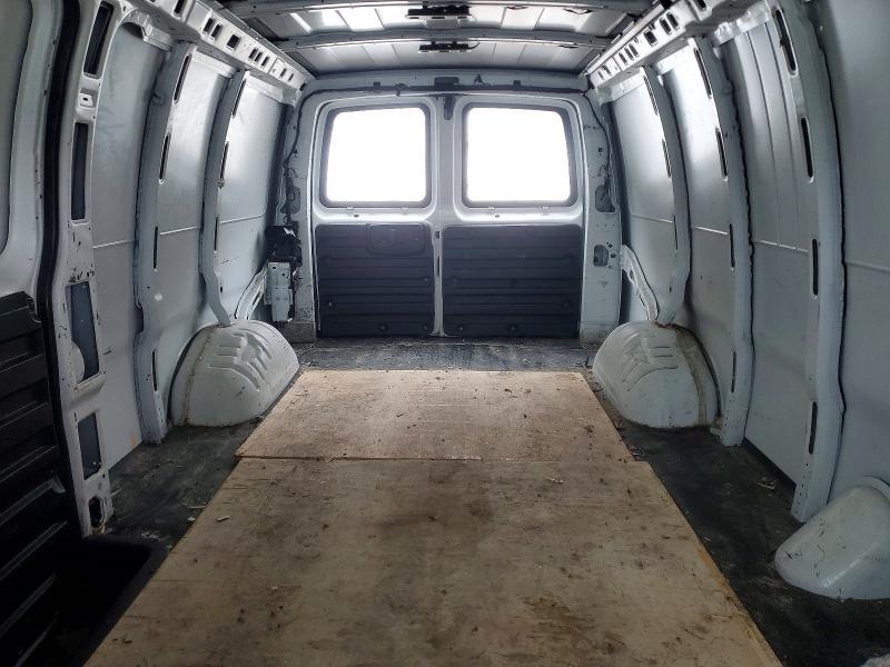 2020 Chevrolet Express G2500